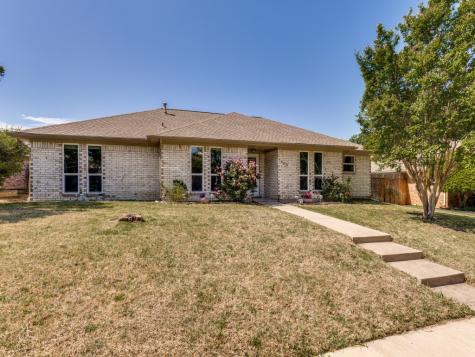 1608 Mayflower Drive Carrollton TX 75007