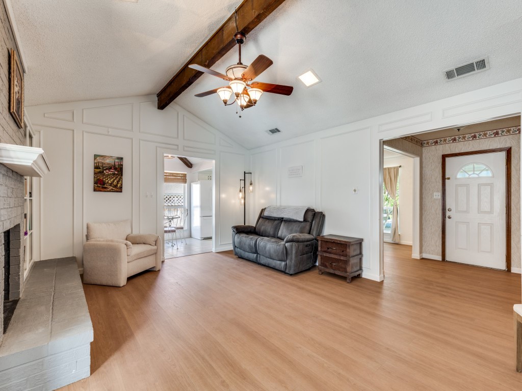 1608 Mayflower Drive Carrollton TX 75007