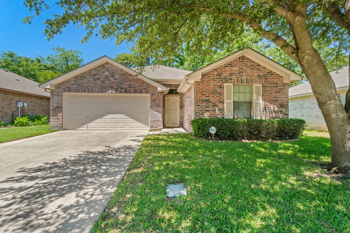 2431 Arbor Court Irving TX 75060