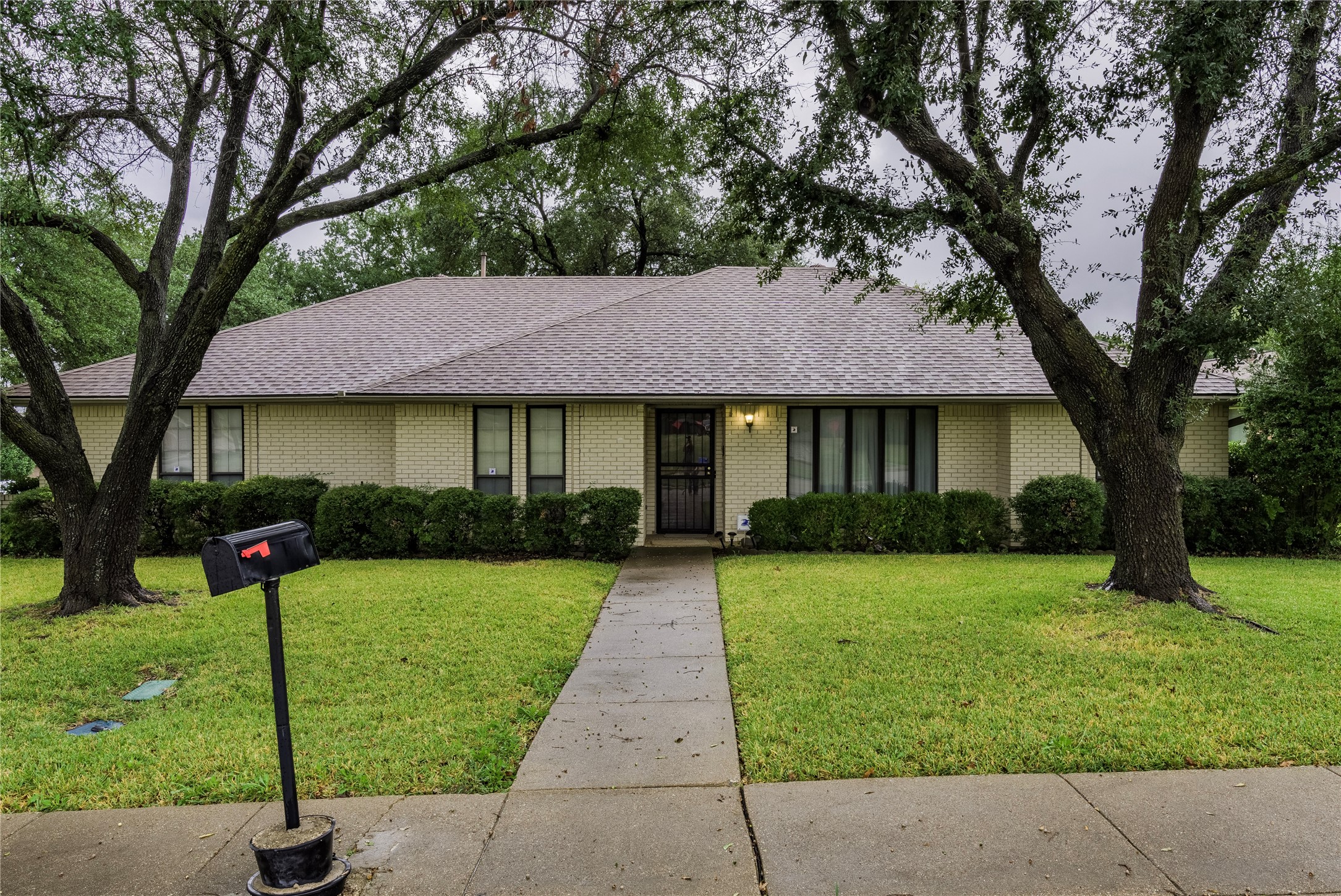 1046 Birchwood Lane Desoto TX 75115