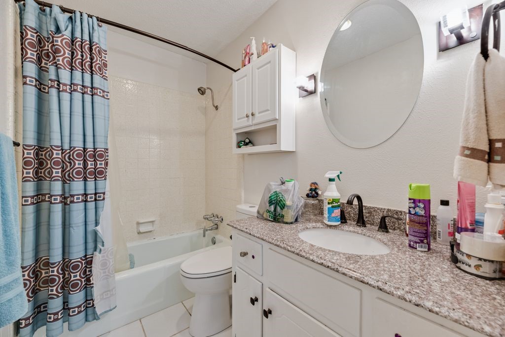 518 Colonial Drive Garland TX 75043