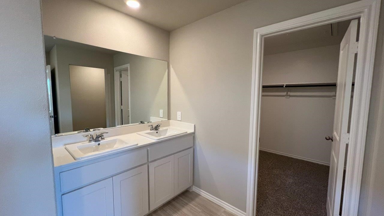 8436 Hollymead Lane Fort Worth TX 76131