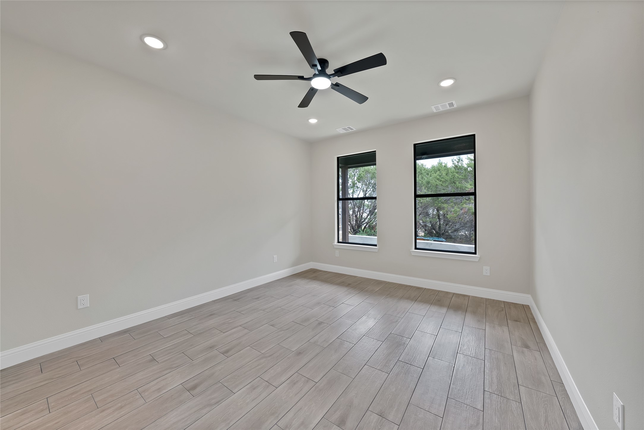 5700 Barkridge Drive Granbury TX 76048