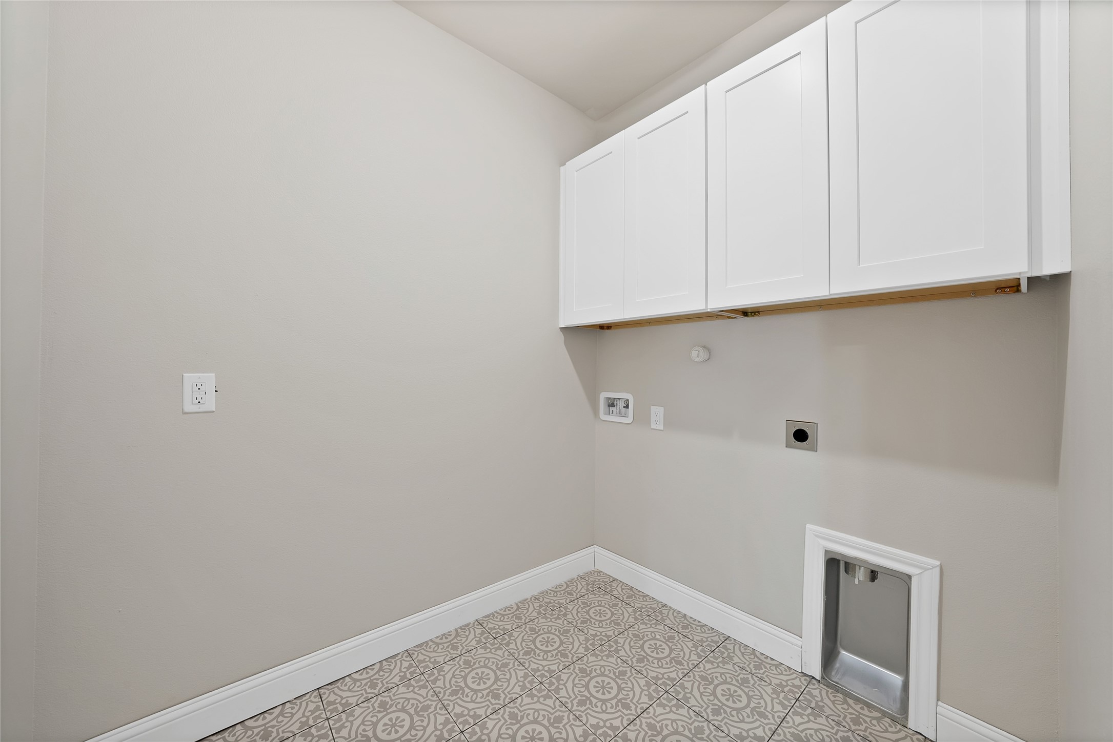 5700 Barkridge Drive Granbury TX 76048