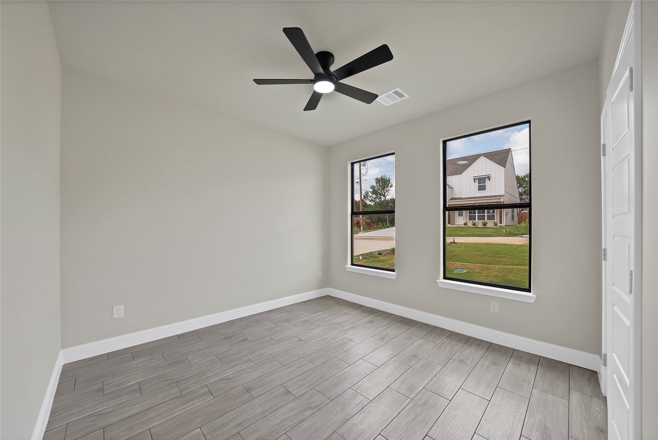 5700 Barkridge Drive Granbury TX 76048