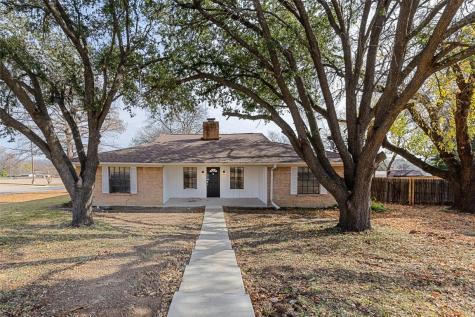 201 Laura Drive Burleson TX 76028