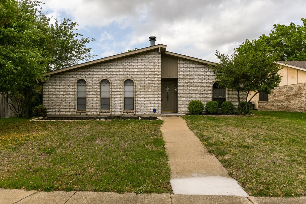 2122 Alder Trail Grand Prairie TX 75052