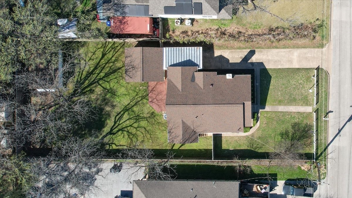 4715 White Oak Lane River Oaks TX 76114