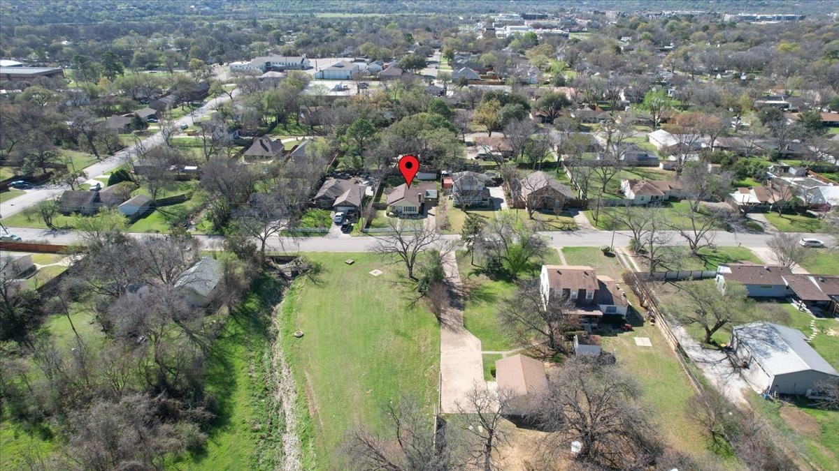 4715 White Oak Lane River Oaks TX 76114