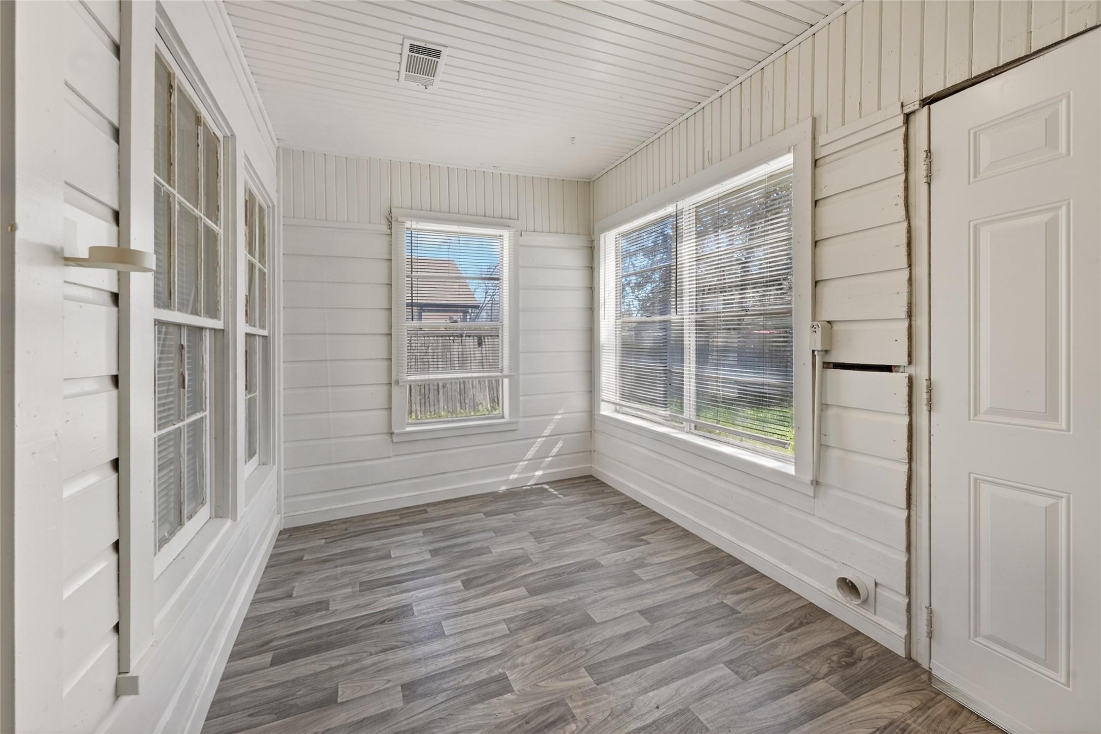 302 E 10th Street Bonham TX 75418