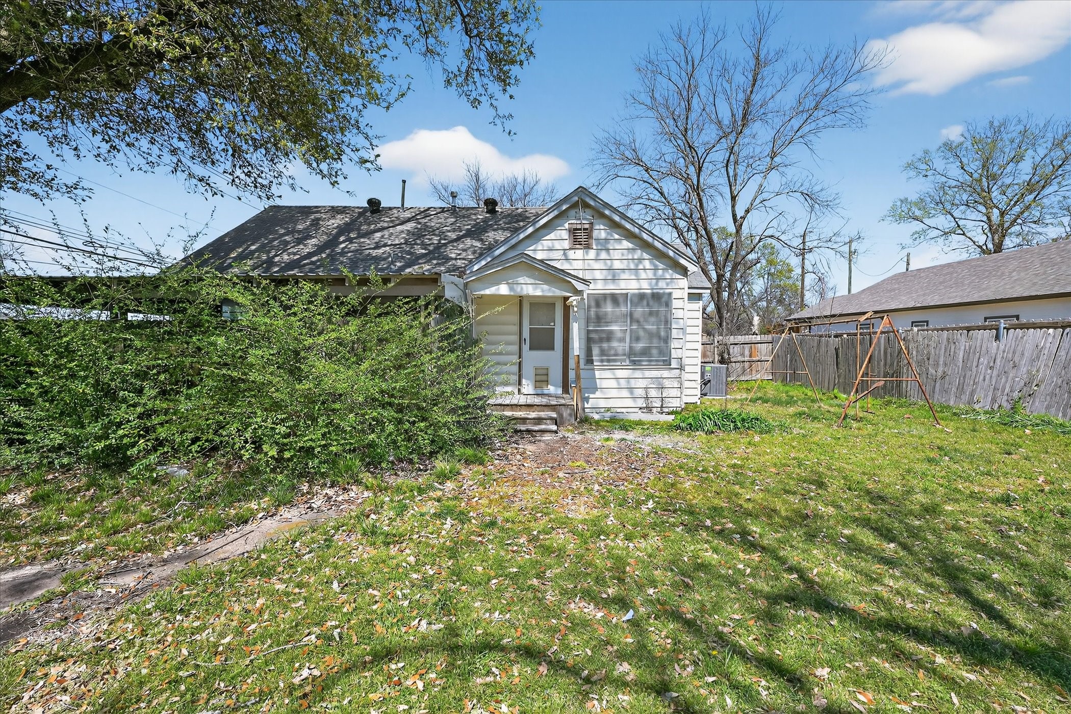302 E 10th Street Bonham TX 75418