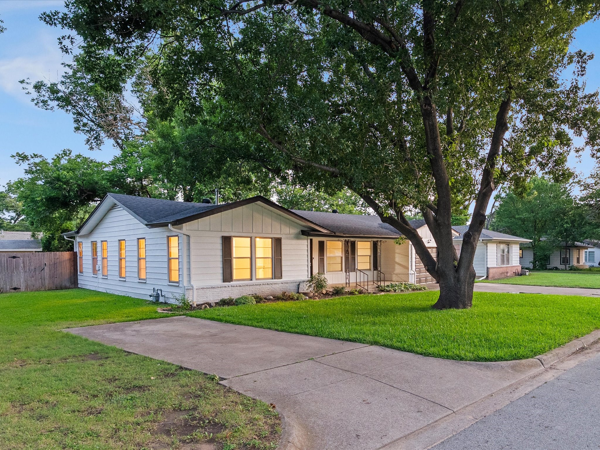 5320 Palmer Drive Haltom City TX 76117