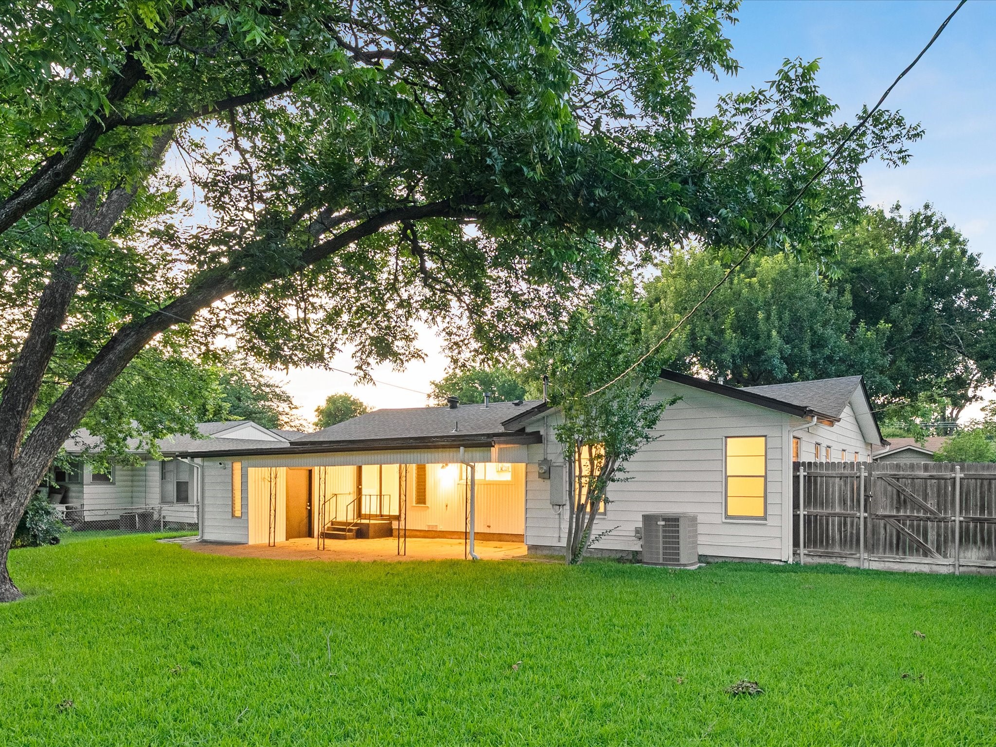 5320 Palmer Drive Haltom City TX 76117