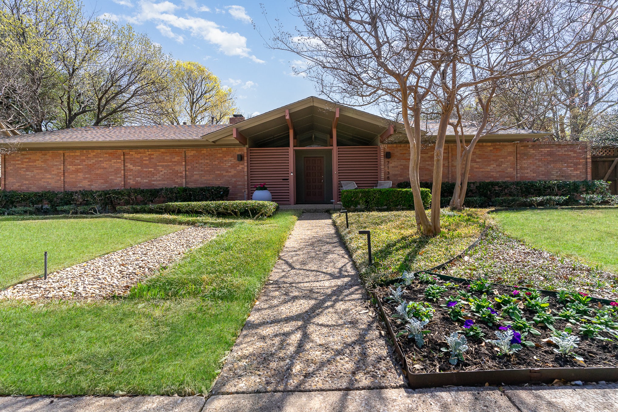 7138 Lakehurst Avenue Dallas TX 75230
