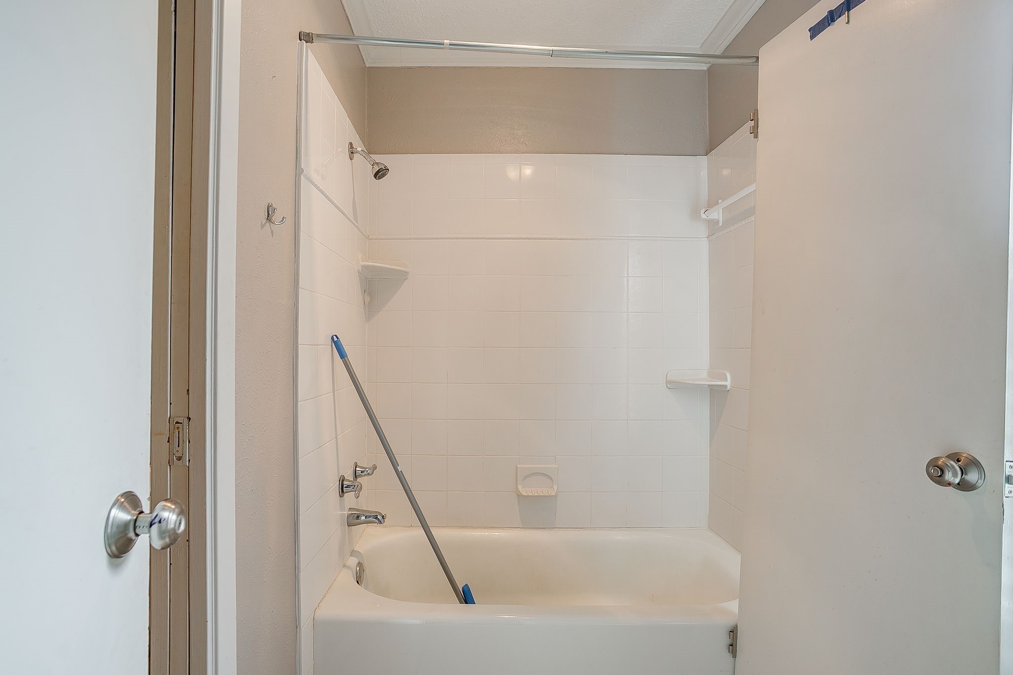 612 Melbourne Court Hurst TX 76053