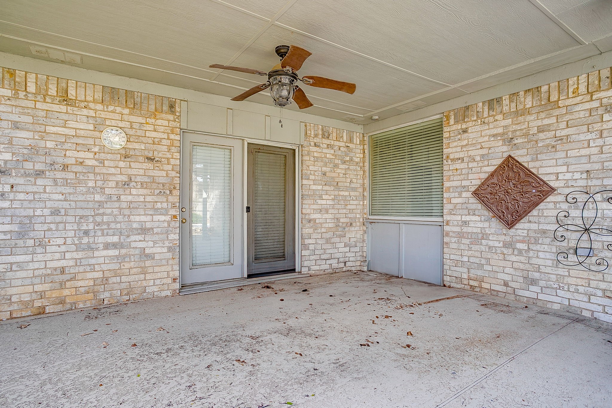 612 Melbourne Court Hurst TX 76053