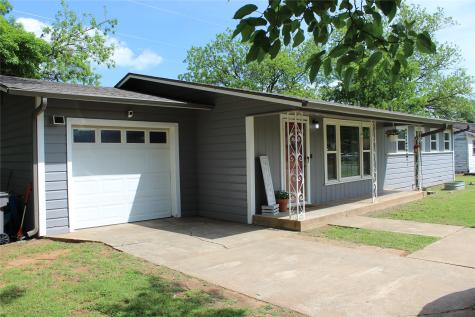 209 Pennsylvania Avenue Graham TX 76450