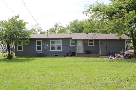 209 Pennsylvania Avenue Graham TX 76450