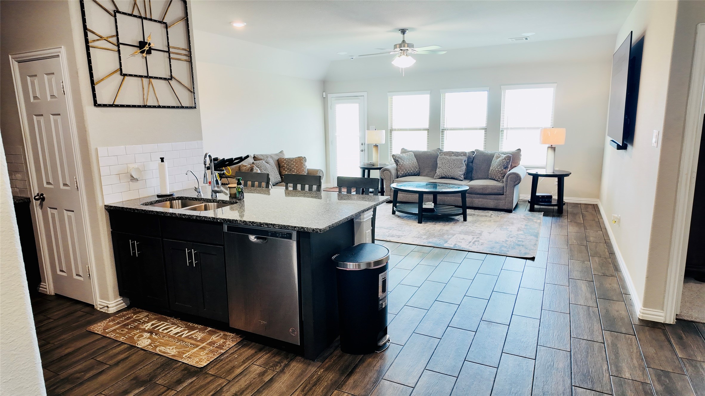 692 Avalon Drive Waxahachie TX 75165