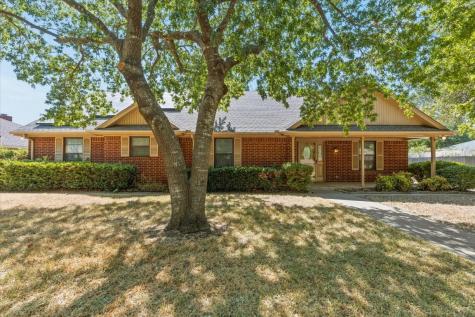 303 Westmeadow Drive Cleburne TX 76033