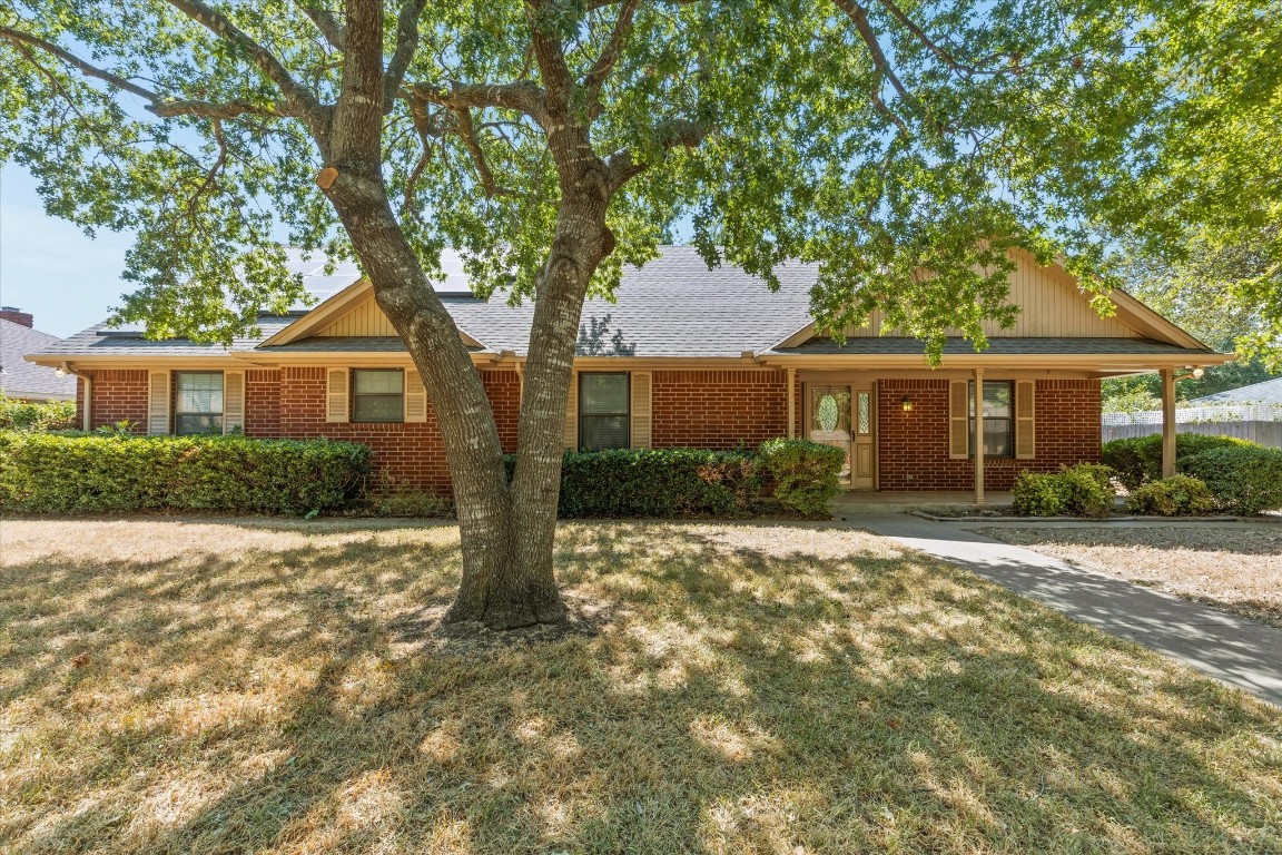 303 Westmeadow Drive Cleburne TX 76033