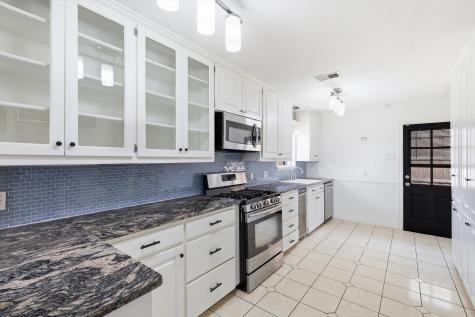 9403 Thornberry Lane Dallas TX 75220