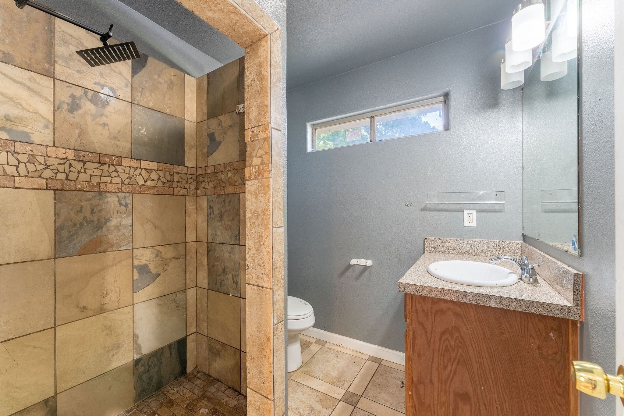 1502 Adelaide Drive Dallas TX 75216