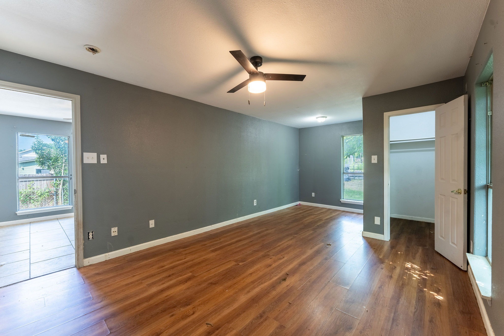 1502 Adelaide Drive Dallas TX 75216
