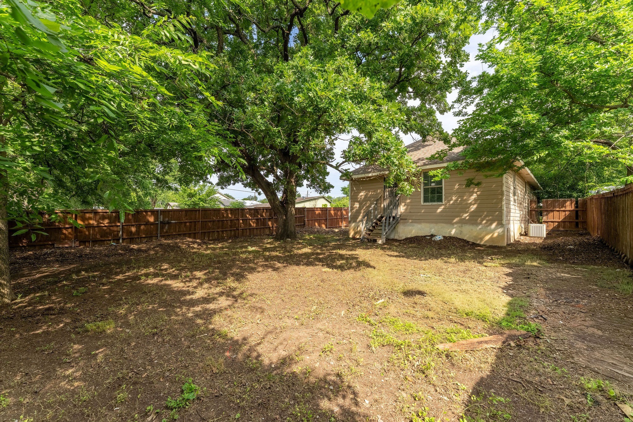1502 Adelaide Drive Dallas TX 75216