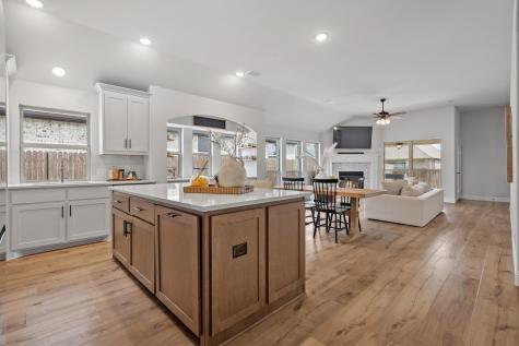 9201 Amistad Lane Denton TX 76226