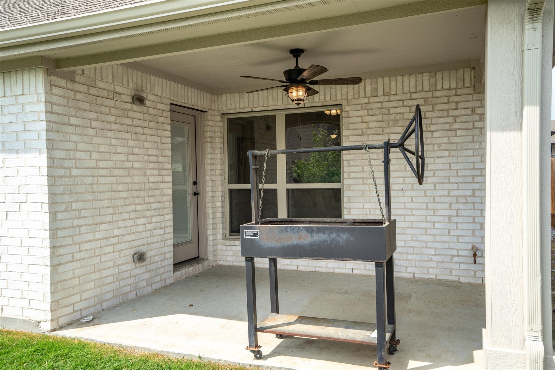 9201 Amistad Lane Denton TX 76226