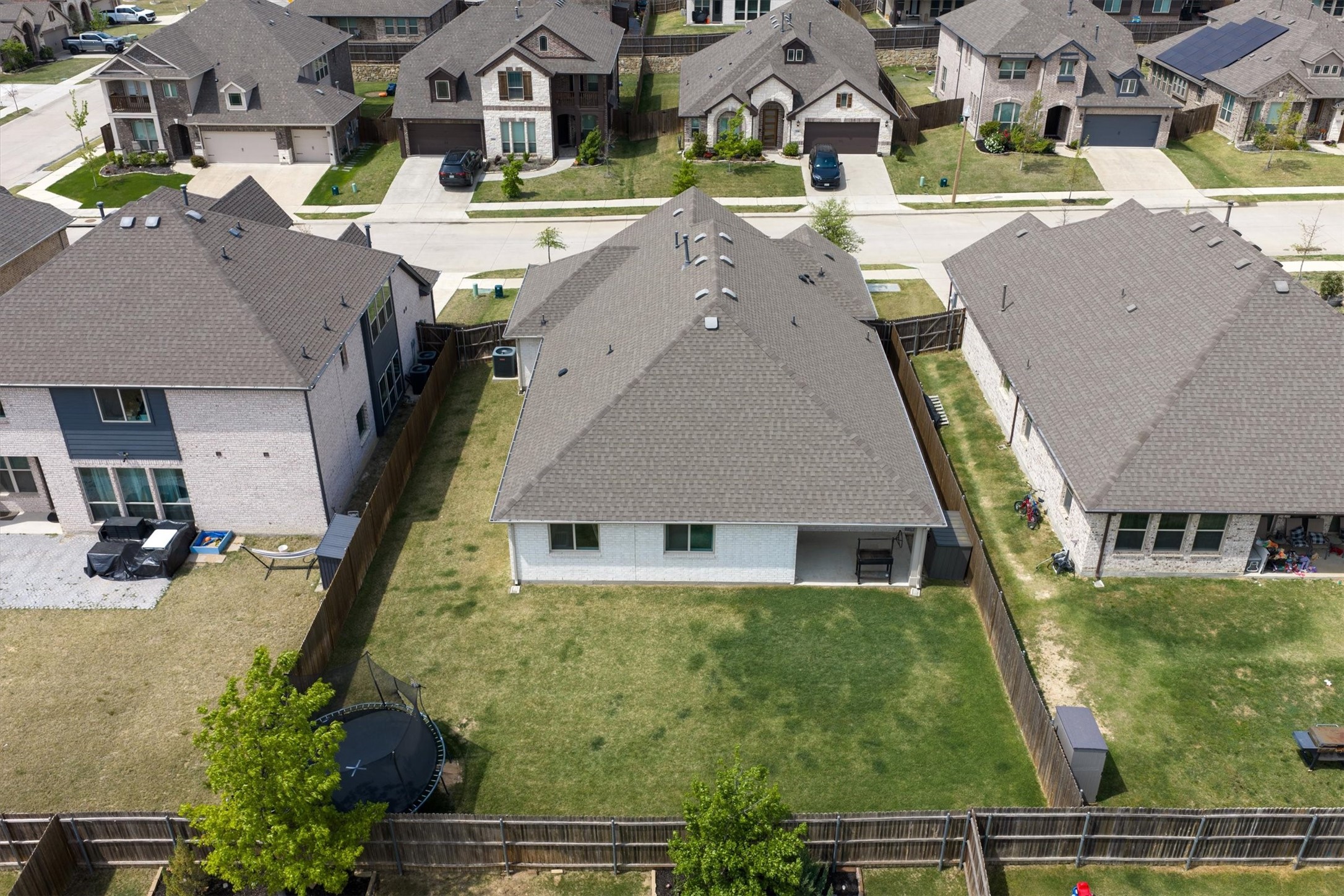 9201 Amistad Lane Denton TX 76226