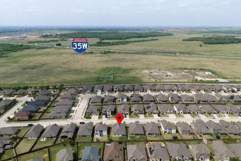 9201 Amistad Lane Denton TX 76226