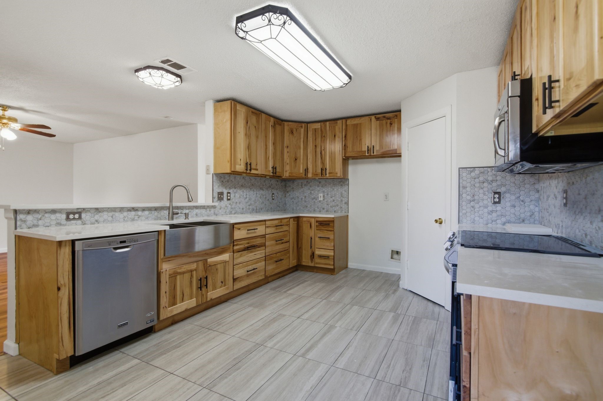 1001 Scenic Drive Justin TX 76247