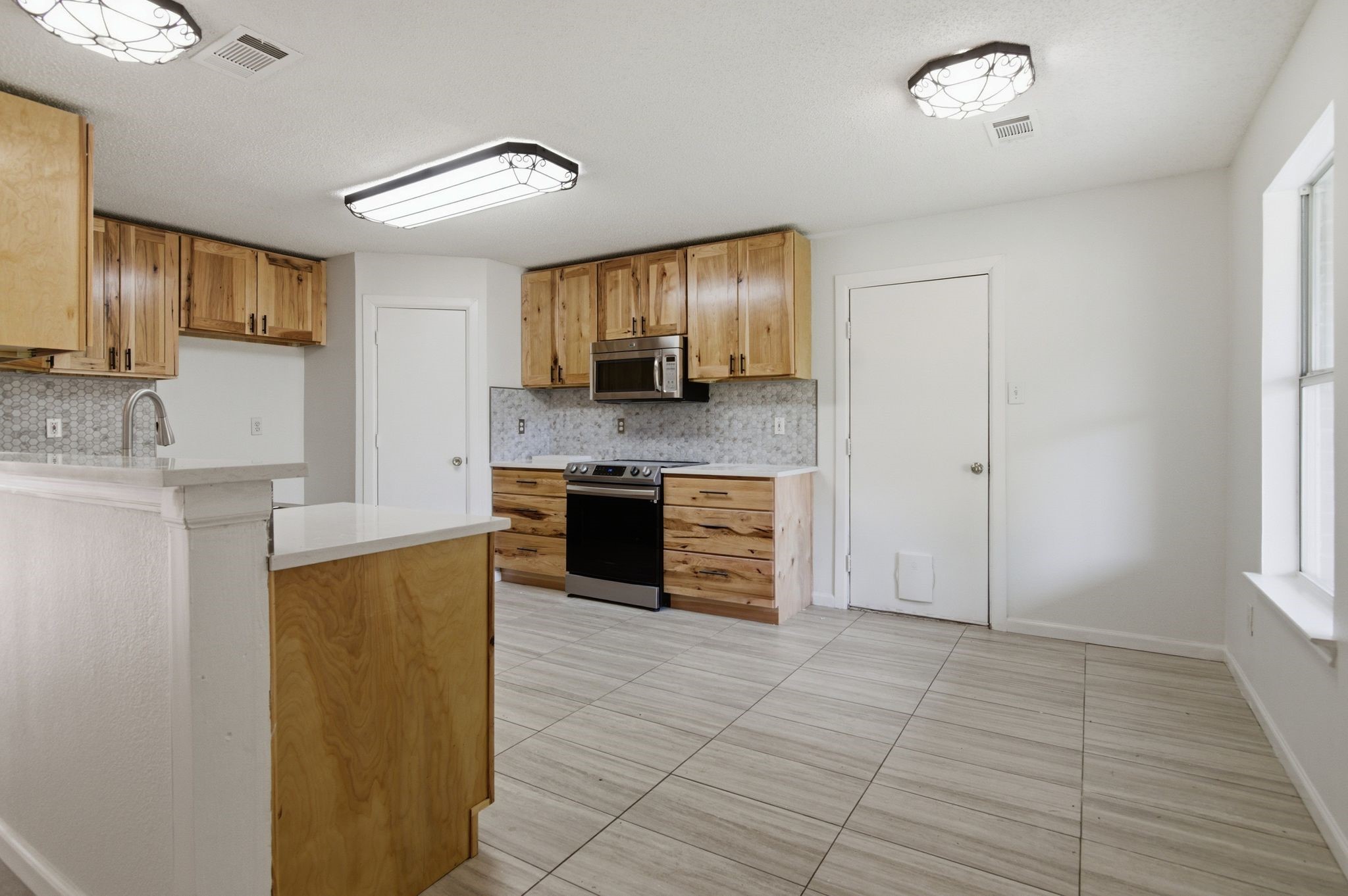 1001 Scenic Drive Justin TX 76247