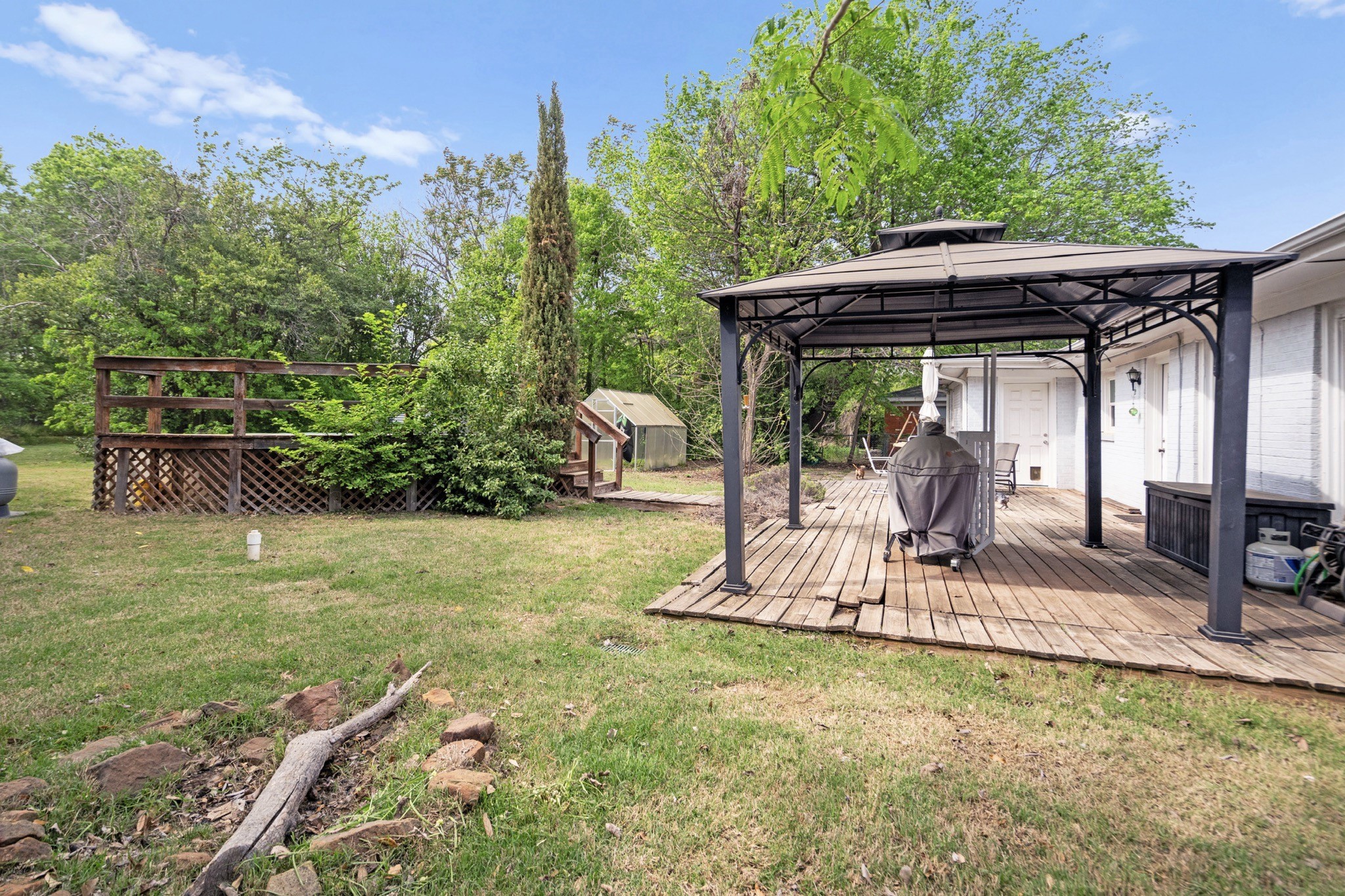 1106 Warden Street Benbrook TX 76126