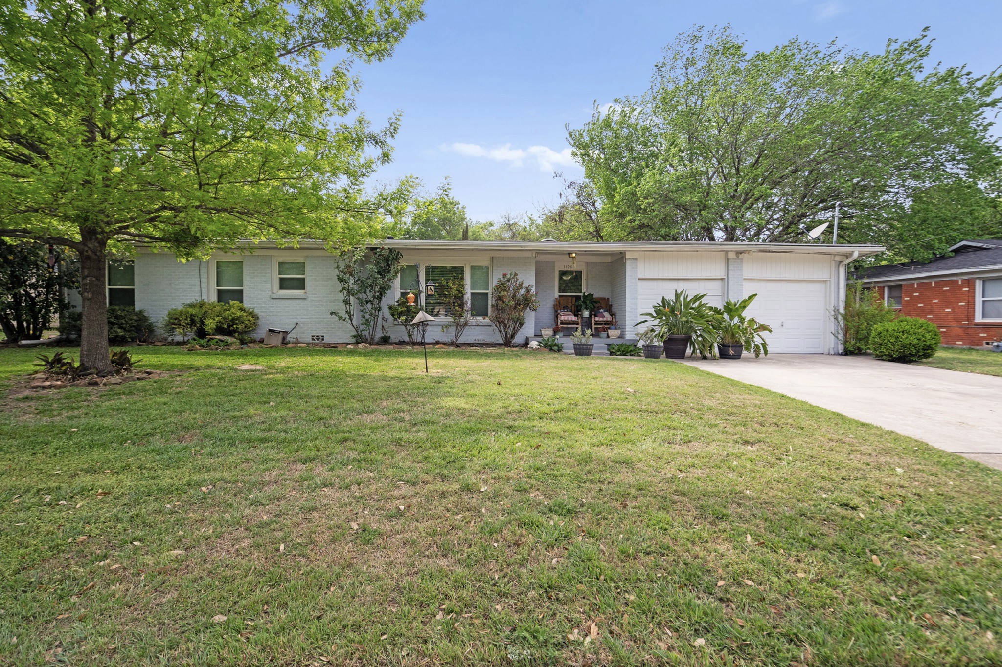 1106 Warden Street Benbrook TX 76126