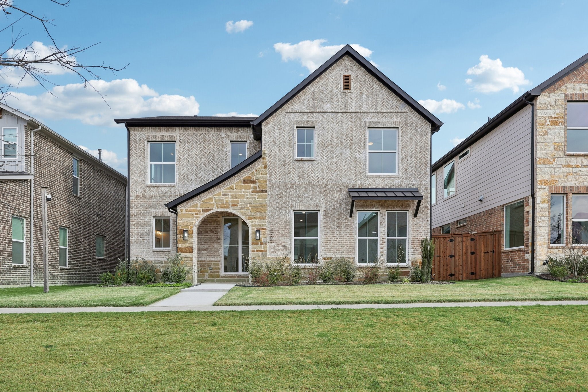 3707 Pilgrims Mews Rowlett TX 75088