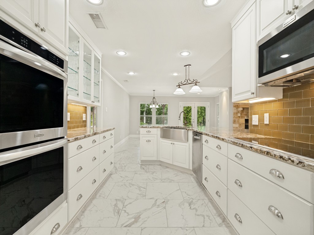 241 Southview Drive Hudson Oaks TX 76087