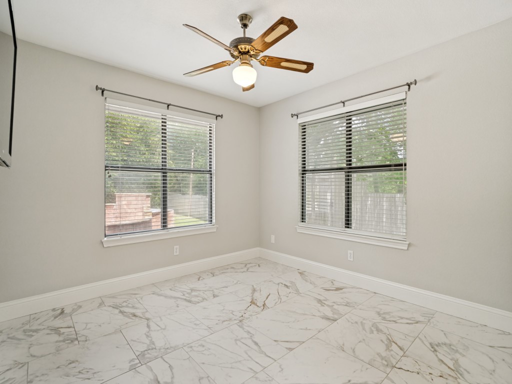 241 Southview Drive Hudson Oaks TX 76087