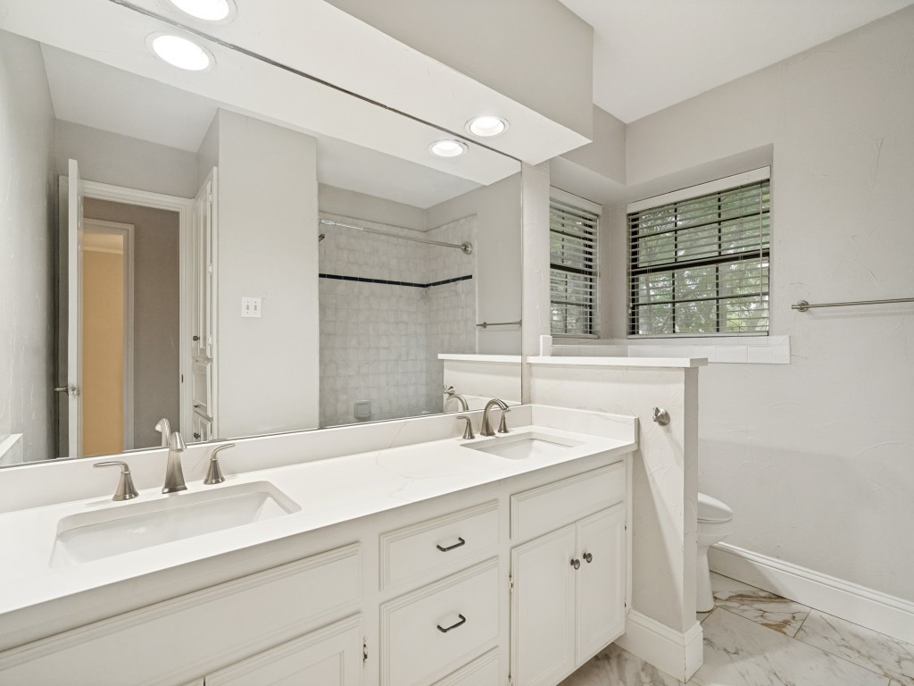 241 Southview Drive Hudson Oaks TX 76087