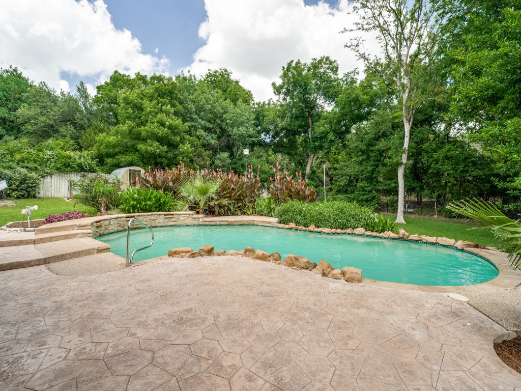 241 Southview Drive Hudson Oaks TX 76087