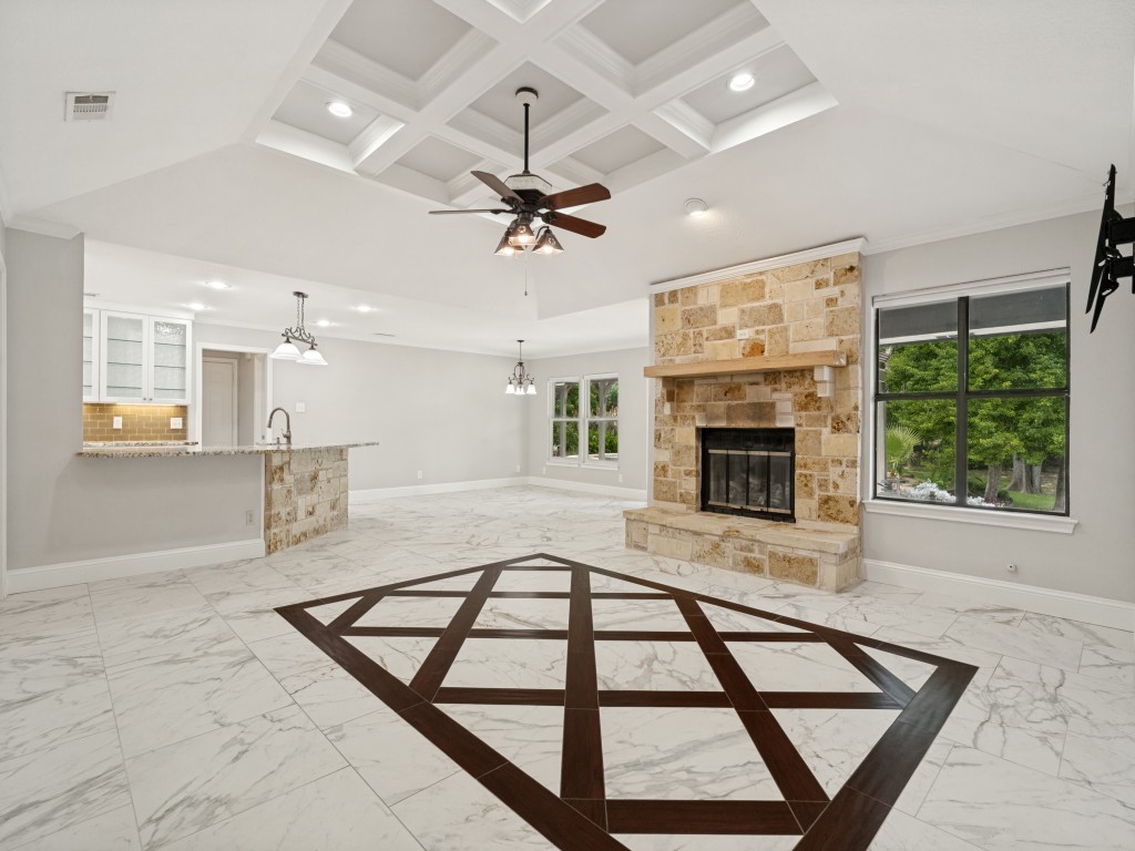 241 Southview Drive Hudson Oaks TX 76087