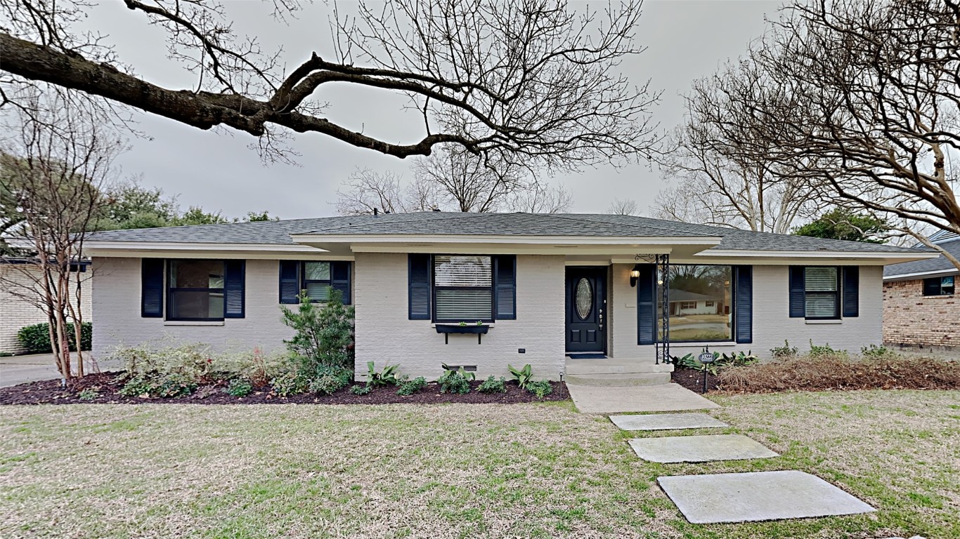 10222 Vinemont Street Dallas TX 75218