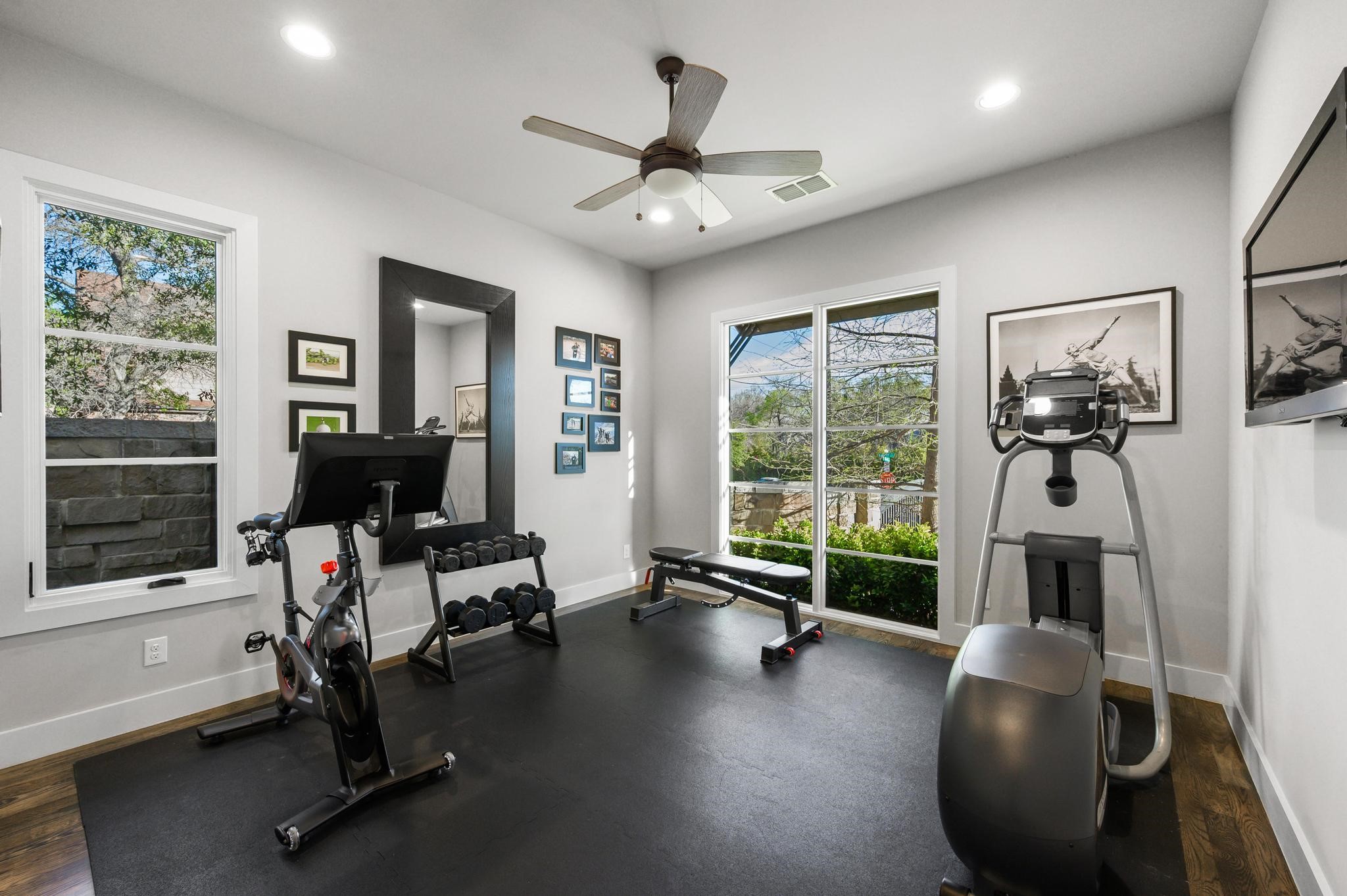 6675 Green Knoll Dallas TX 75230