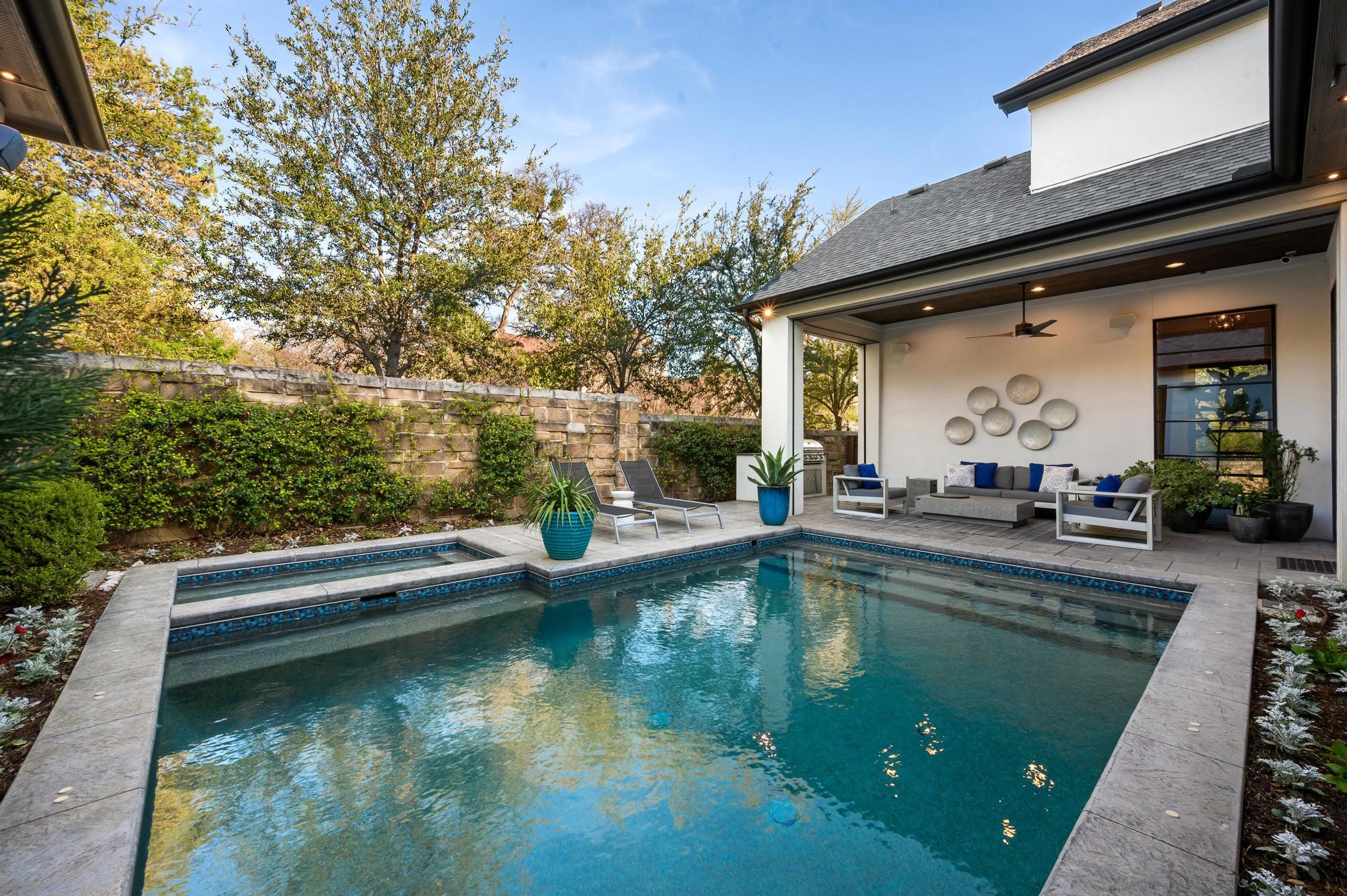 6675 Green Knoll Dallas TX 75230