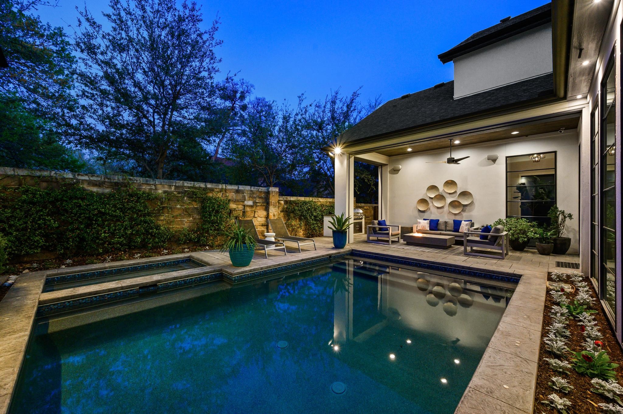 6675 Green Knoll Dallas TX 75230