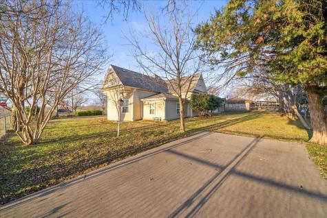 101 N 7th Street Krum TX 76249