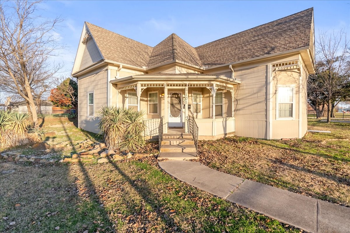 101 N 7th Street Krum TX 76249