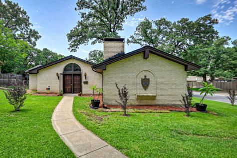 7500 Laurie Drive Fort Worth TX 76112